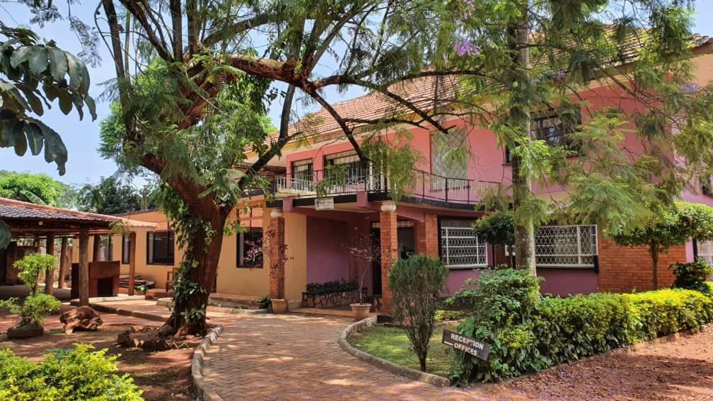 Arise Africa Christian Guesthouse จินจา ภายนอก รูปภาพ