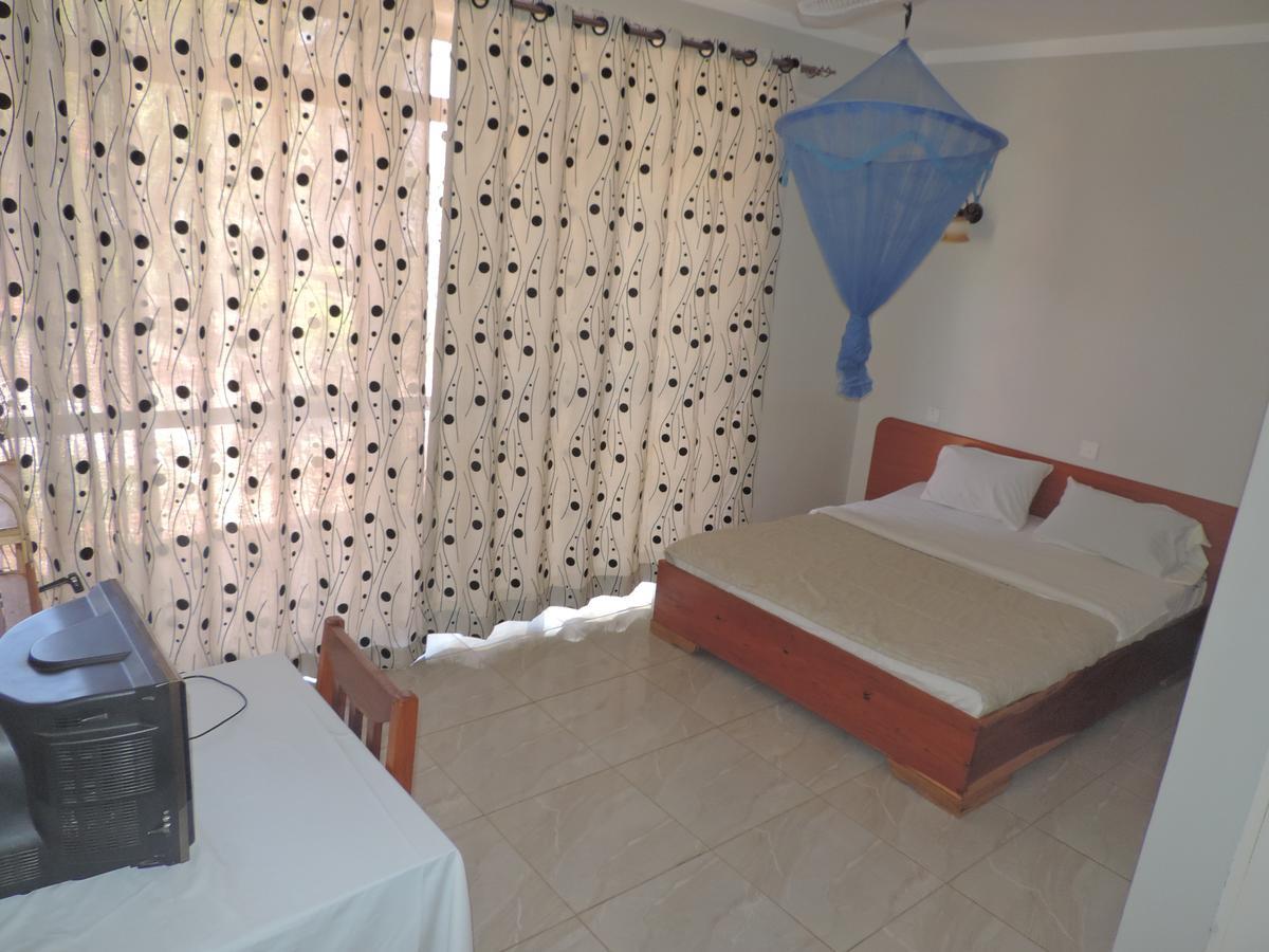 Arise Africa Christian Guesthouse จินจา ภายนอก รูปภาพ